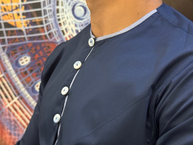 <h3>Shop <br/>Thobes & Jubbas</h3>