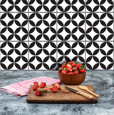 Geometric circles - Black & White Vinyl Tiles