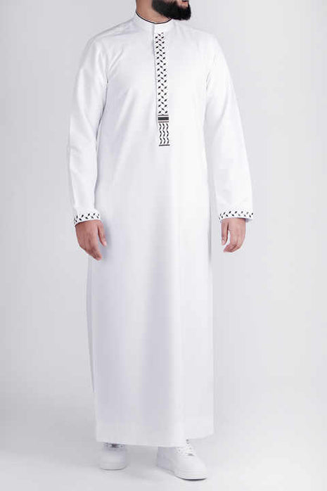 White Keffiyeh Thobe