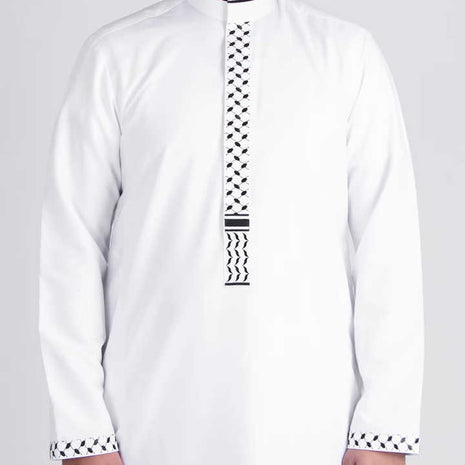White Keffiyeh Thobe