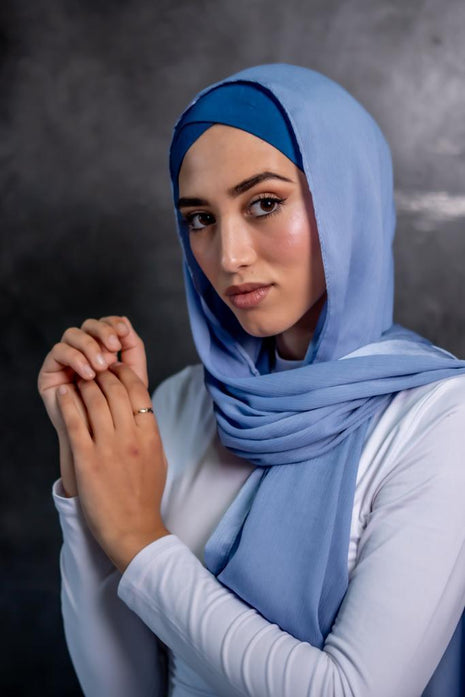 Arrayi - V-Shape Underscarf (With Slits)