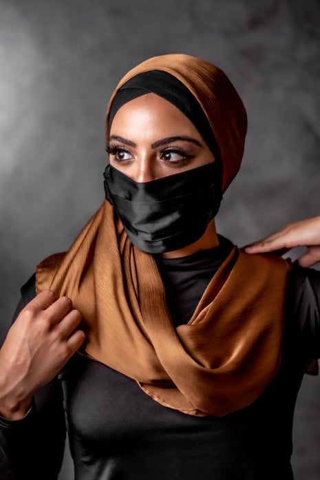 Arrayi - V-Shape Underscarf (With Slits)