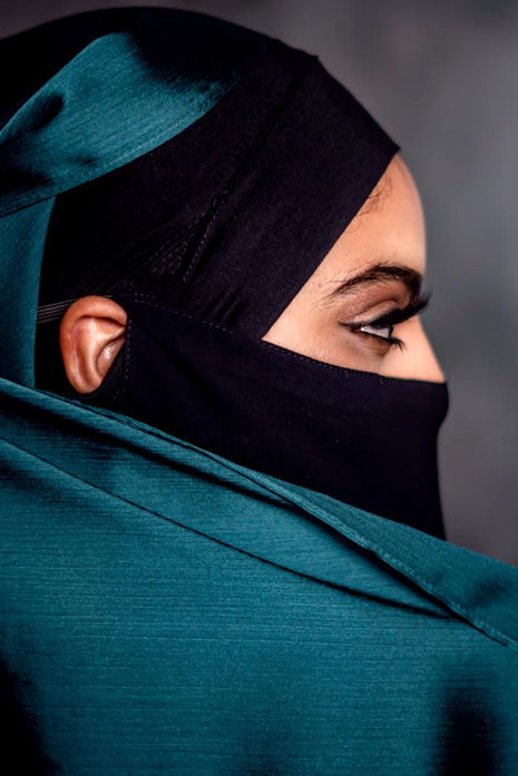 Arrayi - Straight Band Underscarf (with Slits)