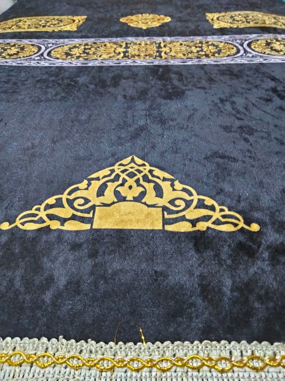 Non-Slip Rubberized Medina and Makkah Inspired Musallah
